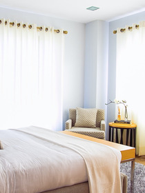 A guide to buying the best curtains for a bedroom